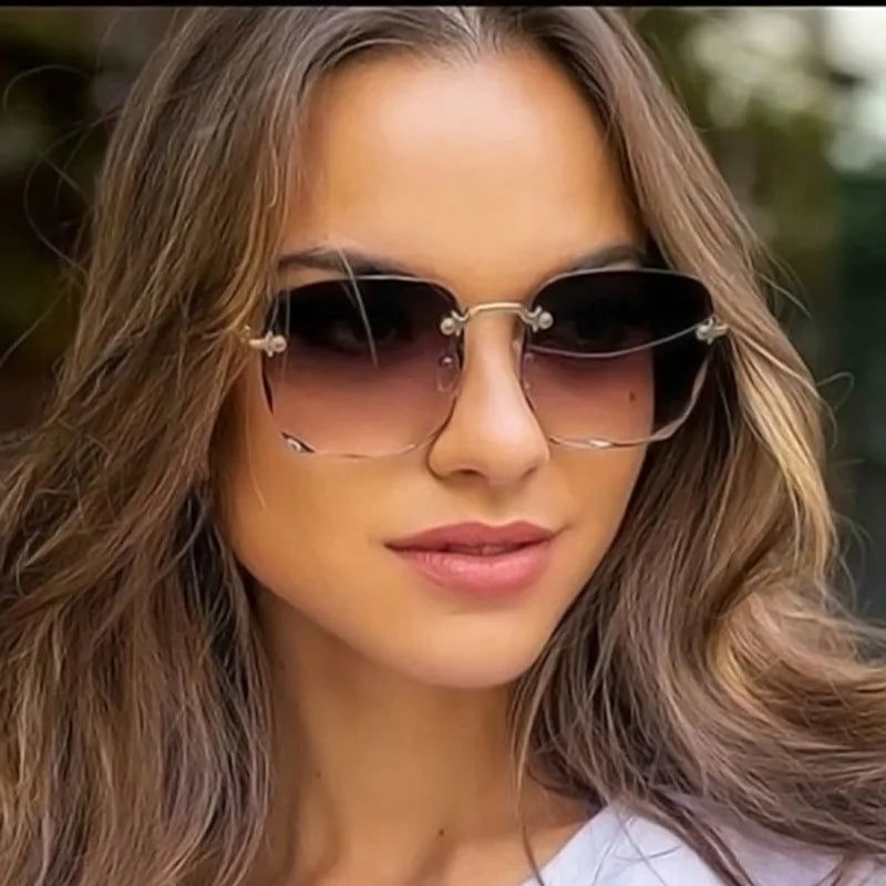 Luxe Edge Square Sunglasses – UV400