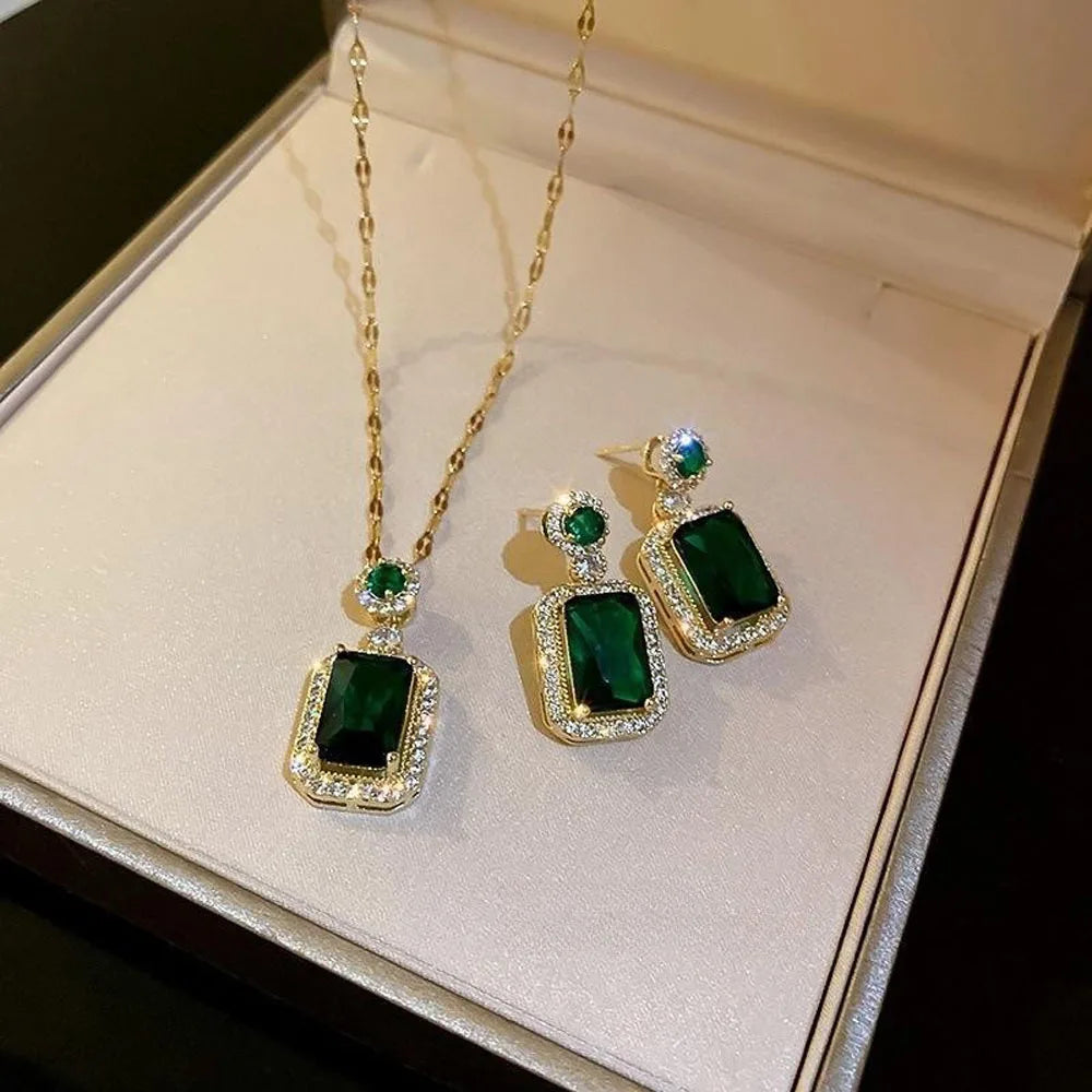 Royal Radiance Crystal Jewelry Set – Necklace, Earrings & Ring